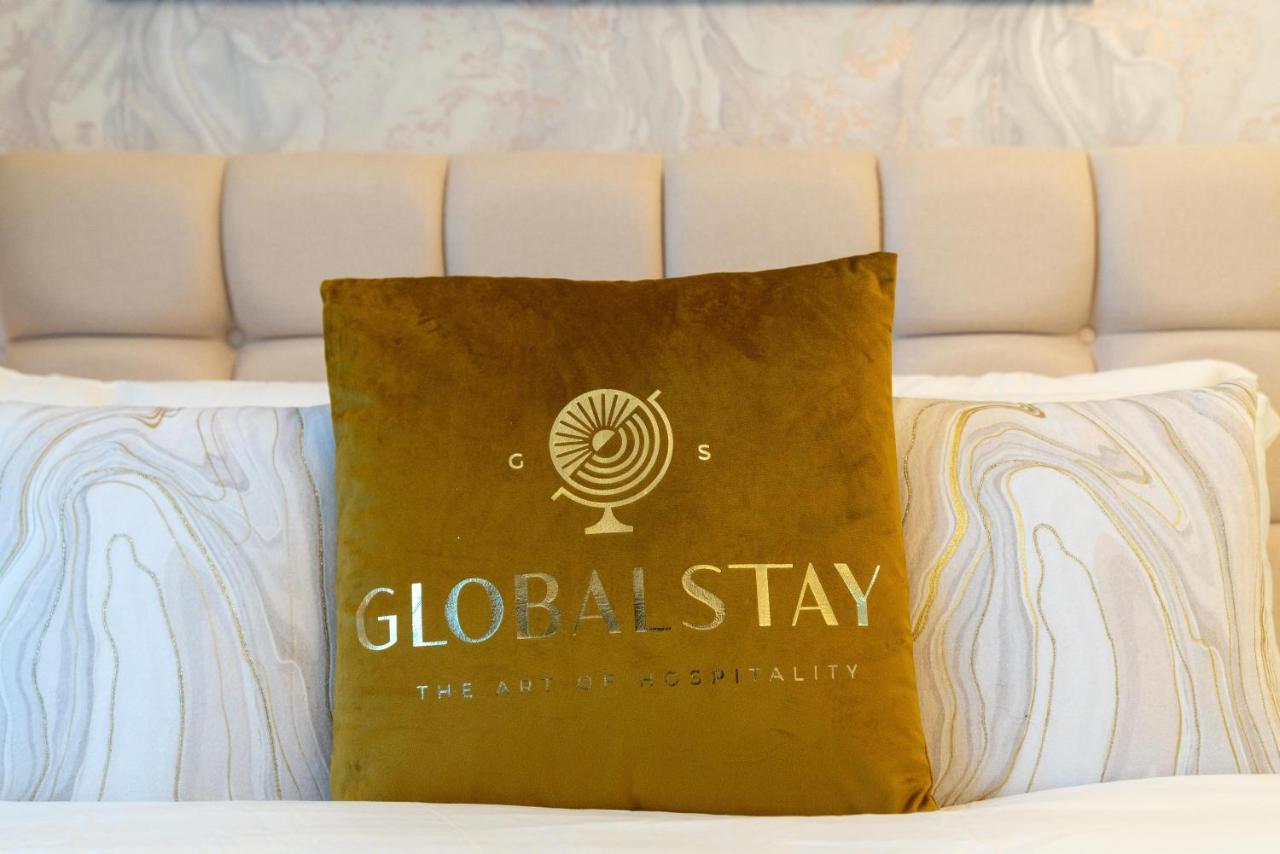 Exclusive Globalstay Apartments In Business Bay Free Parking & More! Дубай Екстер'єр фото