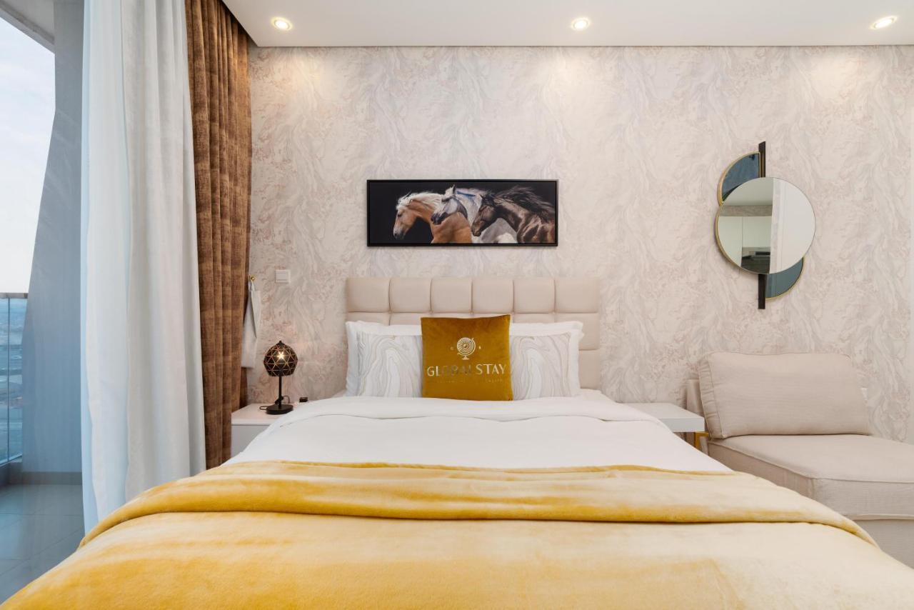 Exclusive Globalstay Apartments In Business Bay Free Parking & More! Дубай Екстер'єр фото